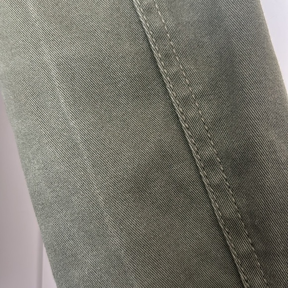 ✨ANY 2 FOR 15 ANY 3 FOR 20✨- Dynamite Green Army Jacket - Picture 5 of 10